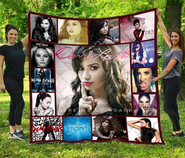 Demi Lovato H89  – Quilt