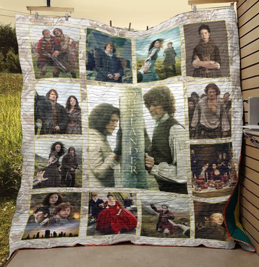 Outlander Best Images Quilt Blanket