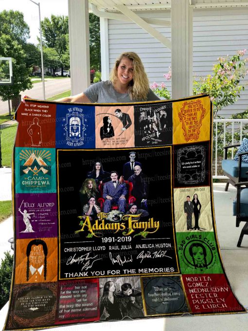 The Addams Family Quilt Blanket 01